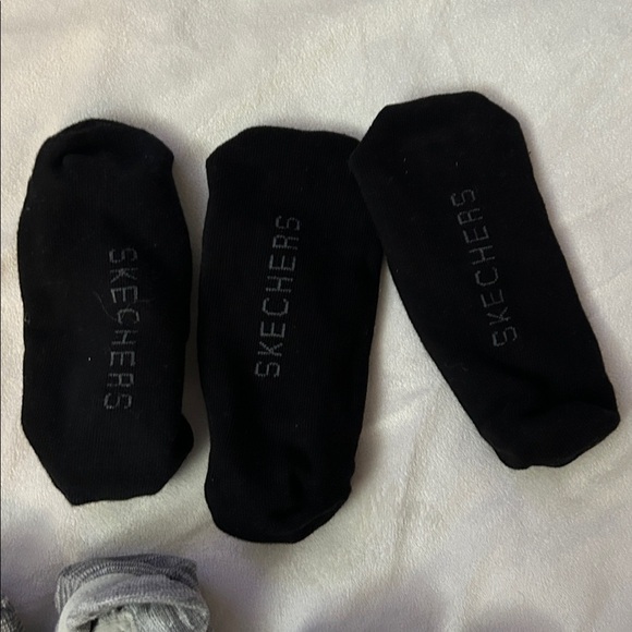 Bundle of sketchers no show socks - 7 pairs - Picture 3 of 4